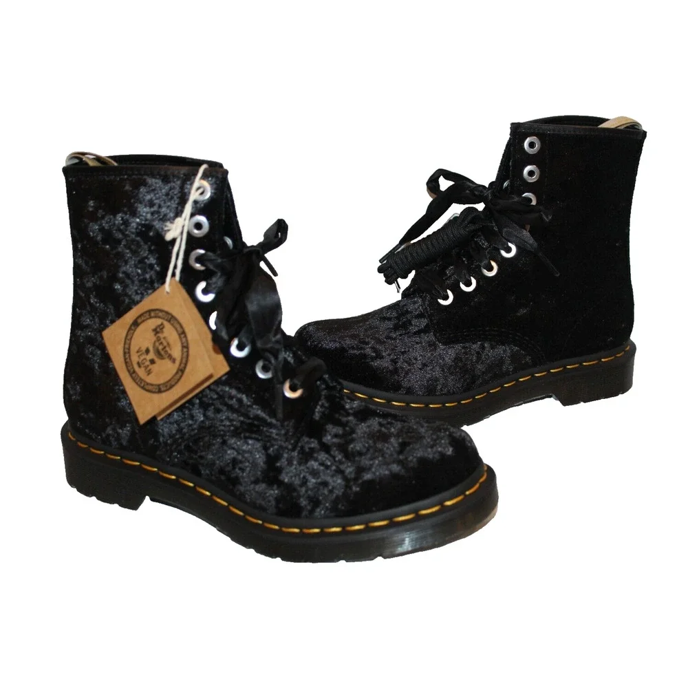 NIB DR. MARTENS Airwair Vegan 1460 Black Velvet Crushed Velvet Boots‎